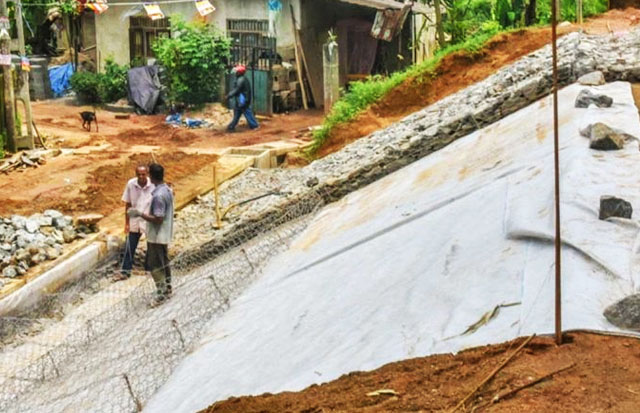 කැලණි ගඟේ ගංවතුර අවදානම අවම කිරීමට අඹතලේ ජල පාලන වේල්ලේ ප්රතිසංස්කරණ ඇරඹේ
